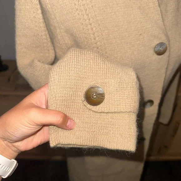Talbots Tan Button Down 100% Alpaca longline sweater size small - Picture 4 of 5